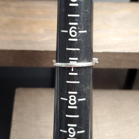 Size 7 Sterling Silver White Sapphire Tiered Gemstone Band Ring - Picture 6 of 8